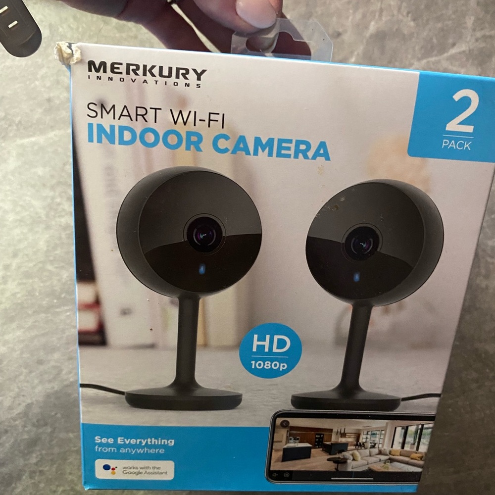 SOLD ON MERCARI Geeni cameras x2, ALL FEATURES FREE NO SUBSCRIPTION NEEDED